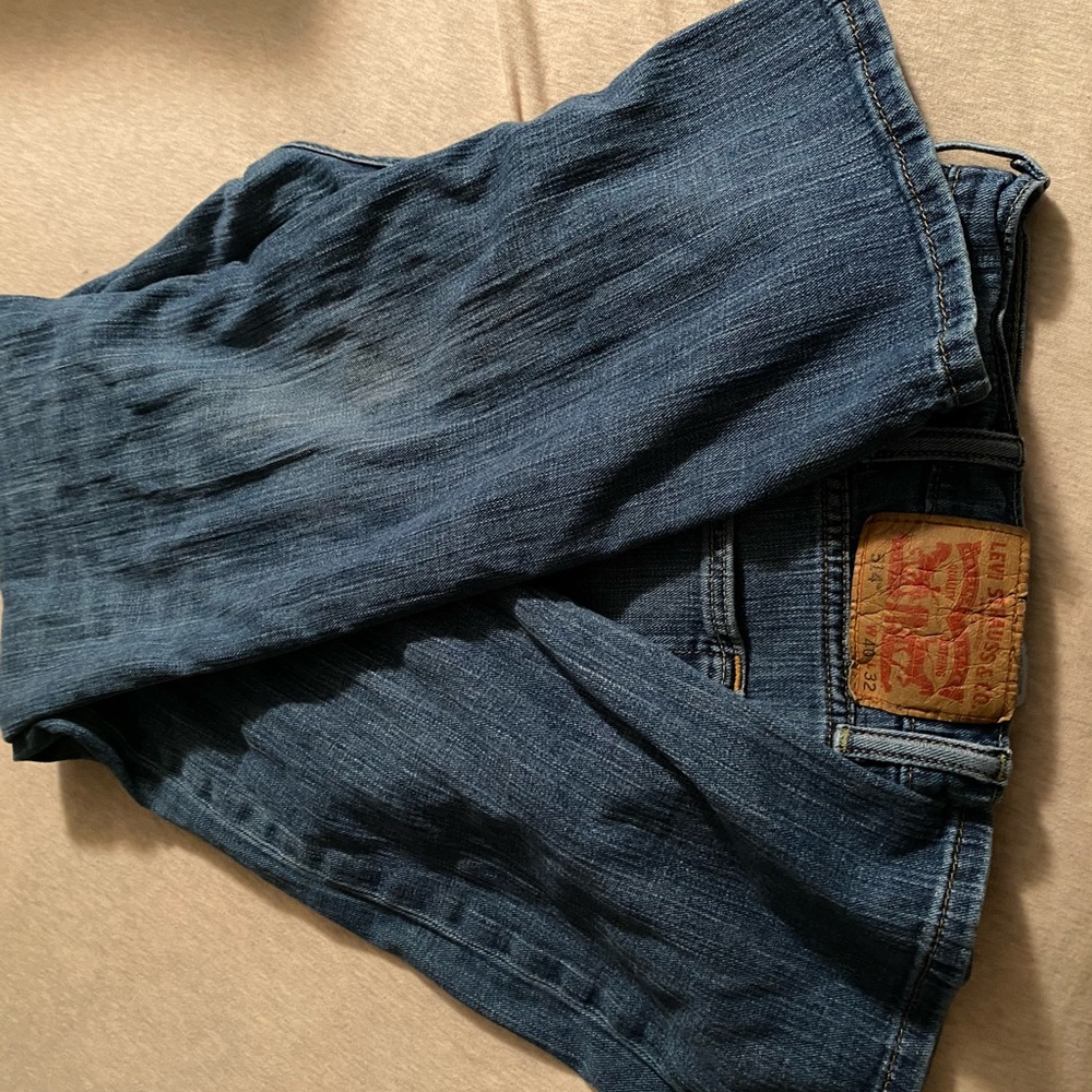 Levi’s 514 jeans